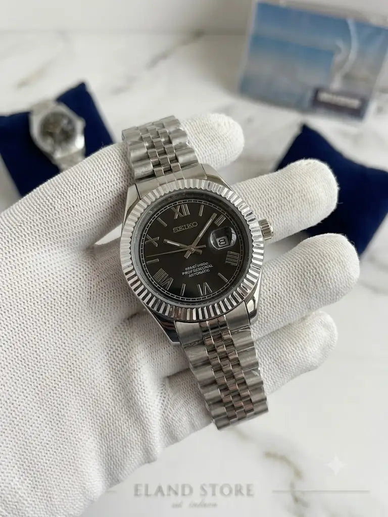 Seiko mod date just roman black Main image