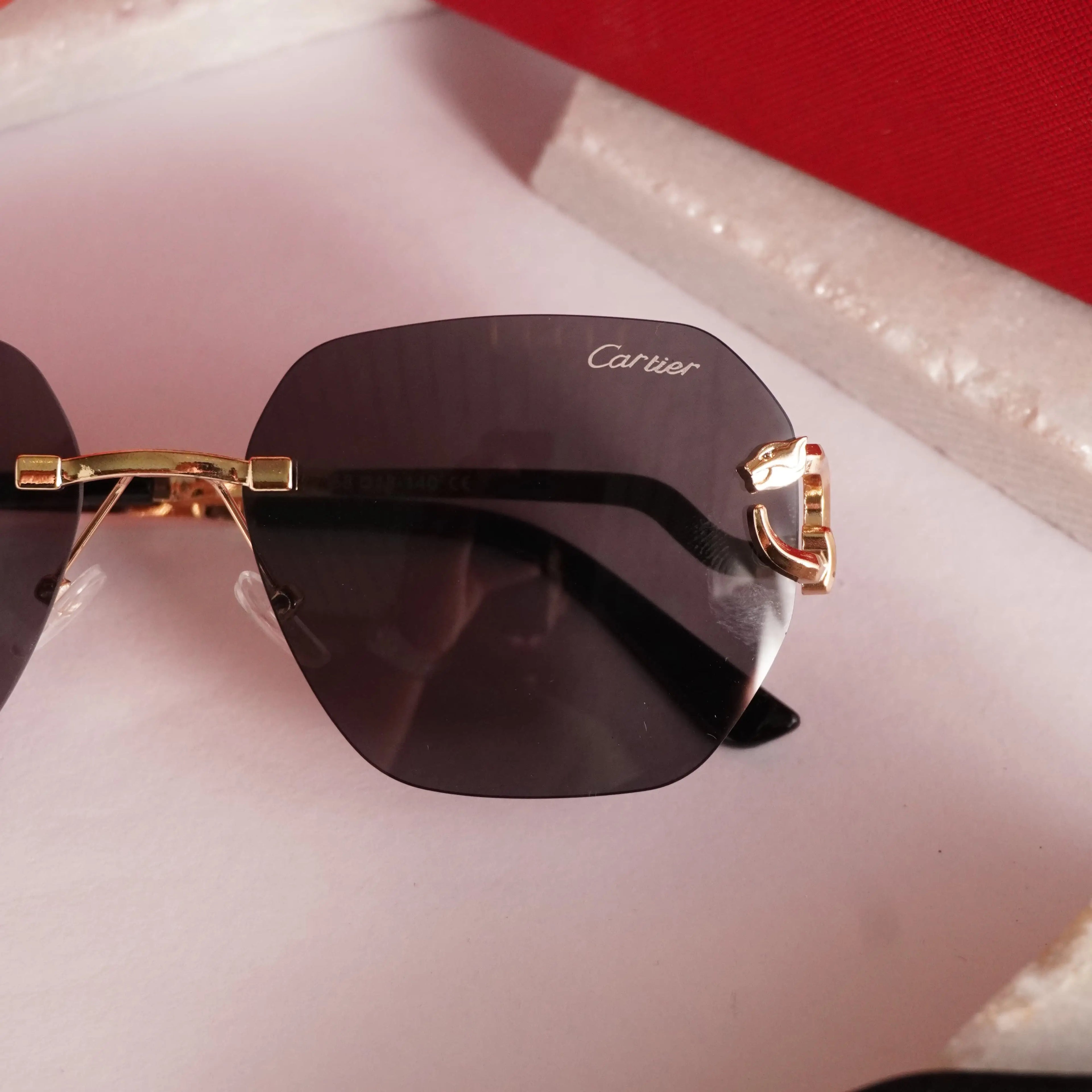 CARTIER 8822 GOLD BLACK