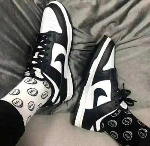 nikee sb dunk low panda for her fix
