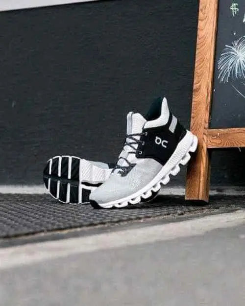 ON Cloud Hi Edge Grey Black Secondary image