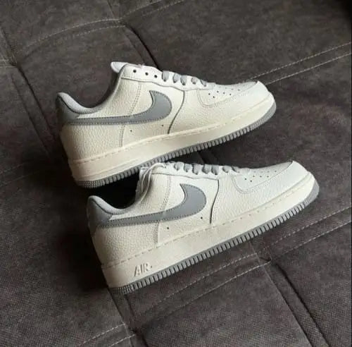 Nikk.e Airforce 1 Low Dark Grey White Sail Secondary image