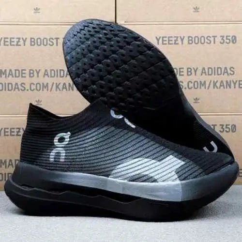 On Cloud Boom Strike SL Black Grey Secondary image