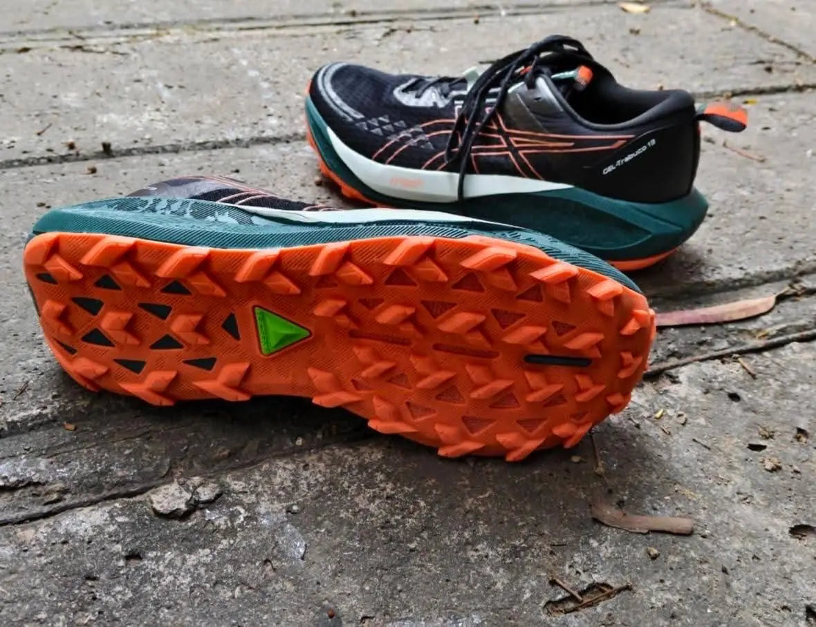 Asics_Gel Trabuco 13 Black Nova Orange