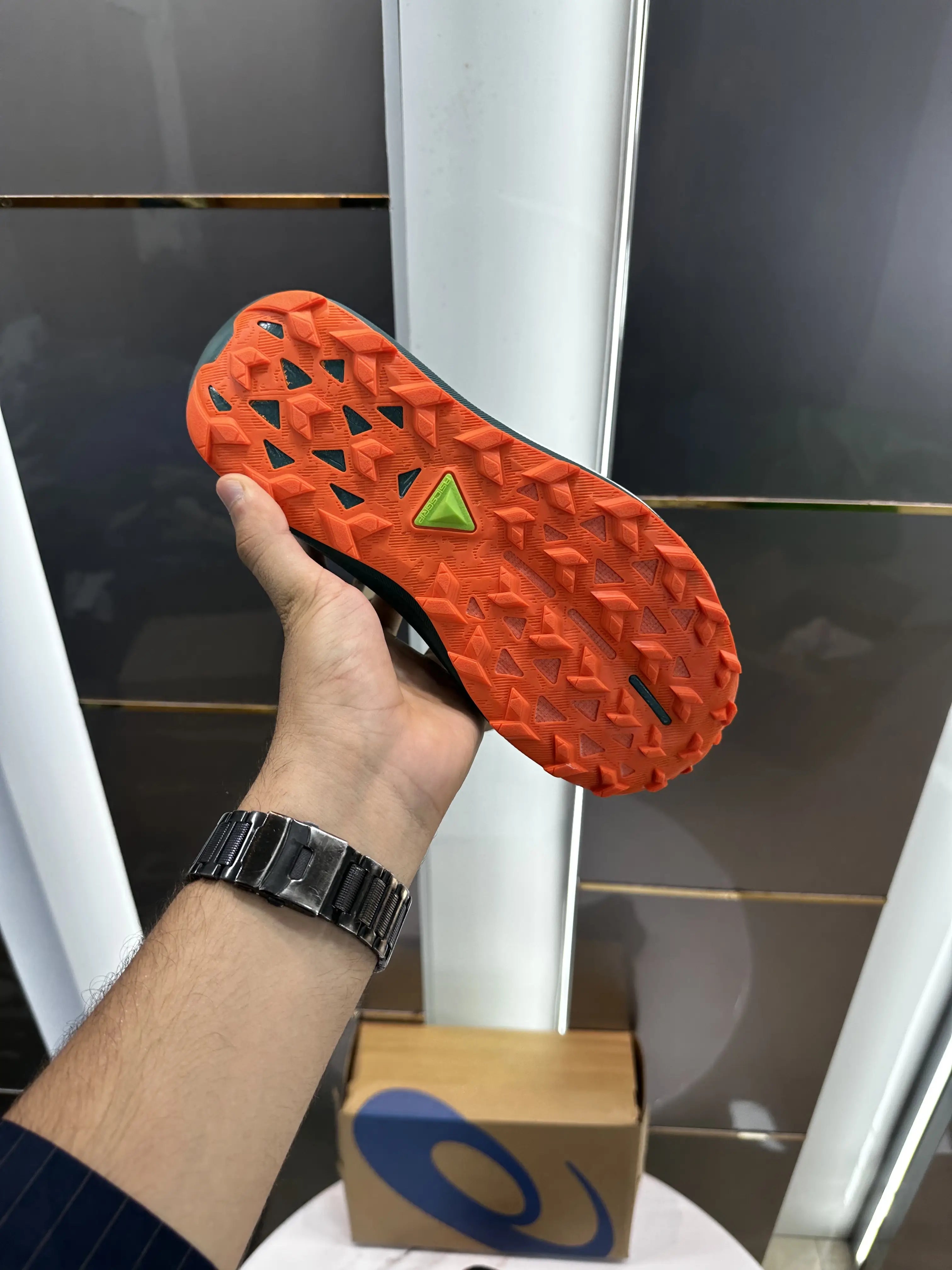 Asics_Gel Trabuco 13 Black Nova Orange