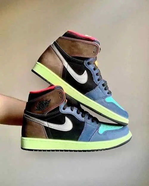 Nikee Air Jordan Retro 1 High BIO HACK SEMI UA Secondary image