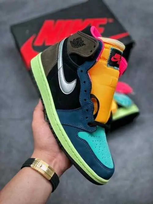 Nikee Air Jordan Retro 1 High BIO HACK SEMI UA