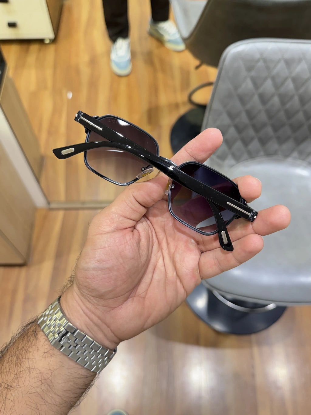 Tomford_9813_silver_black_shaded