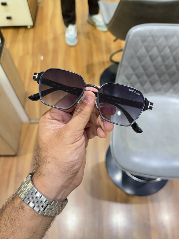 Tomford_9813_silver_black_shaded