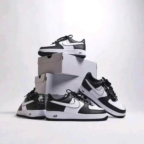Nikee airforce 1 low panda