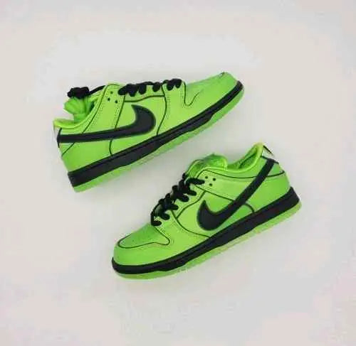 nikee sb dunk low powerpuff buttercup