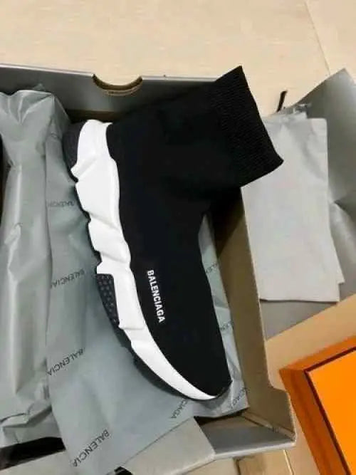 balenciagaa speed trainer BLACK WHITE