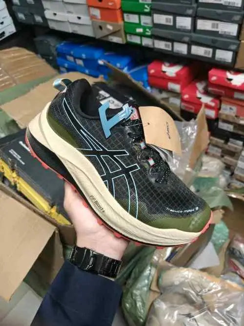 Asicss Trabuco Max Black Green