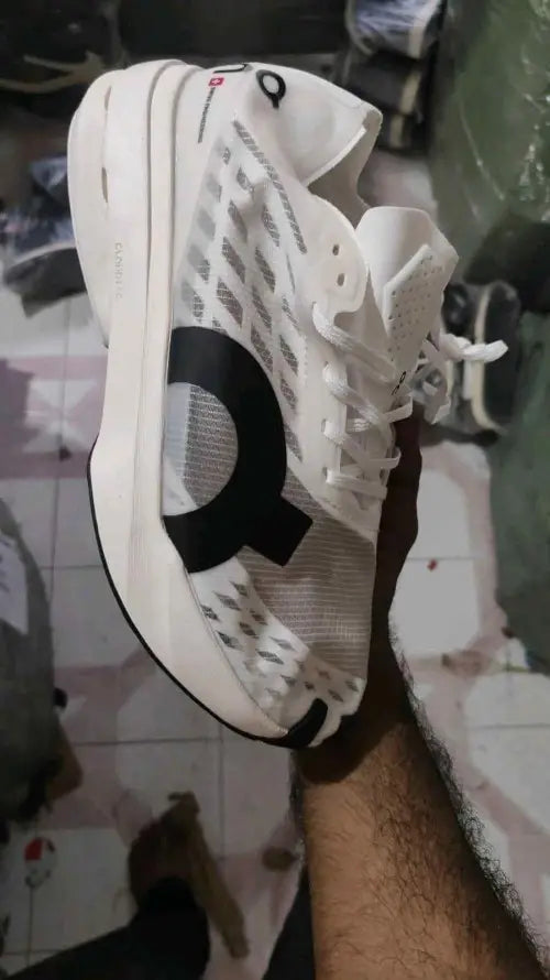 On Cloud BOOM STRIKE WHITE