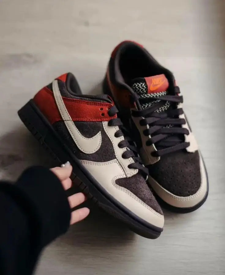 Nikee Dunk Low Red Panda Brown Suede Secondary image