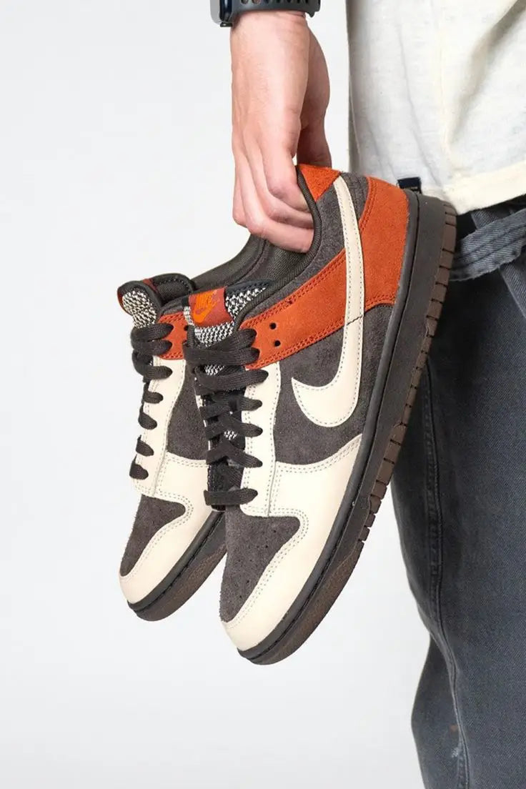 Nikee Dunk Low Red Panda Brown Suede Main image