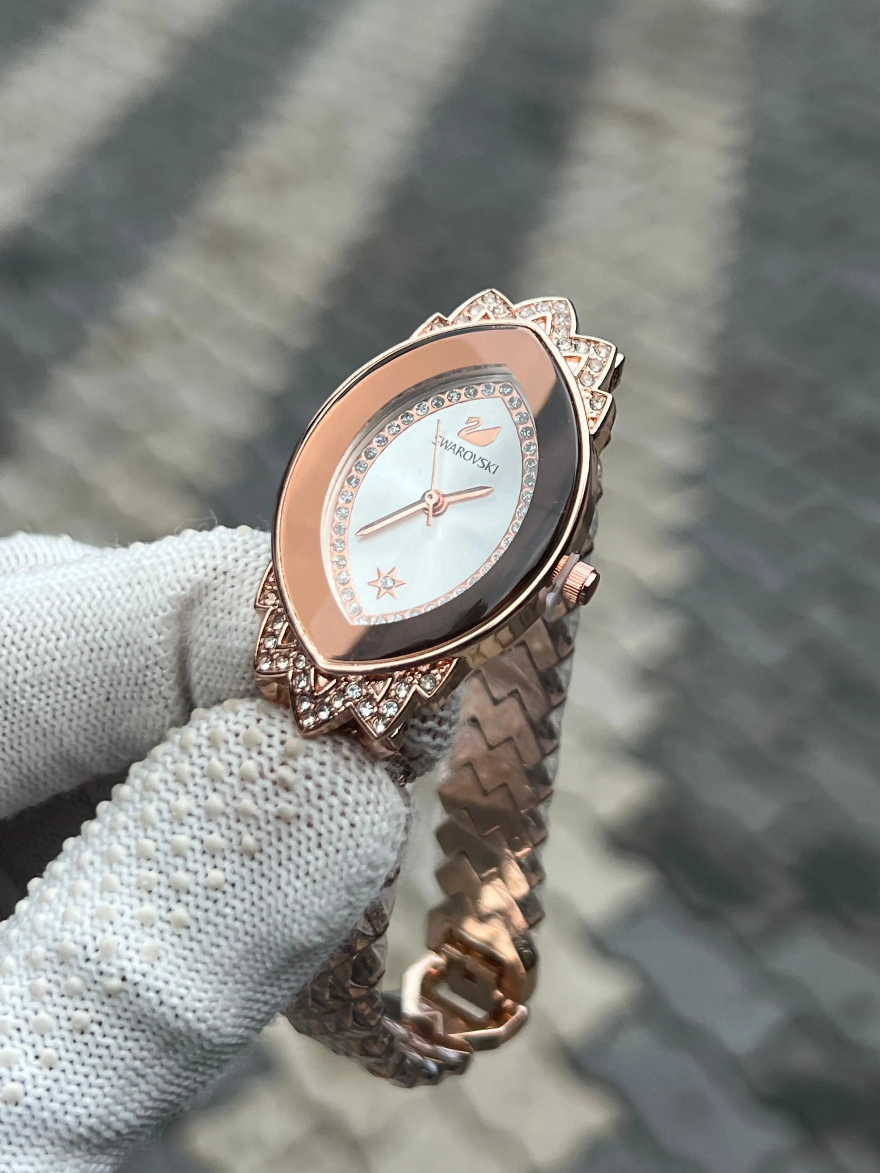 Swarovski Rose Gold White Secondary image