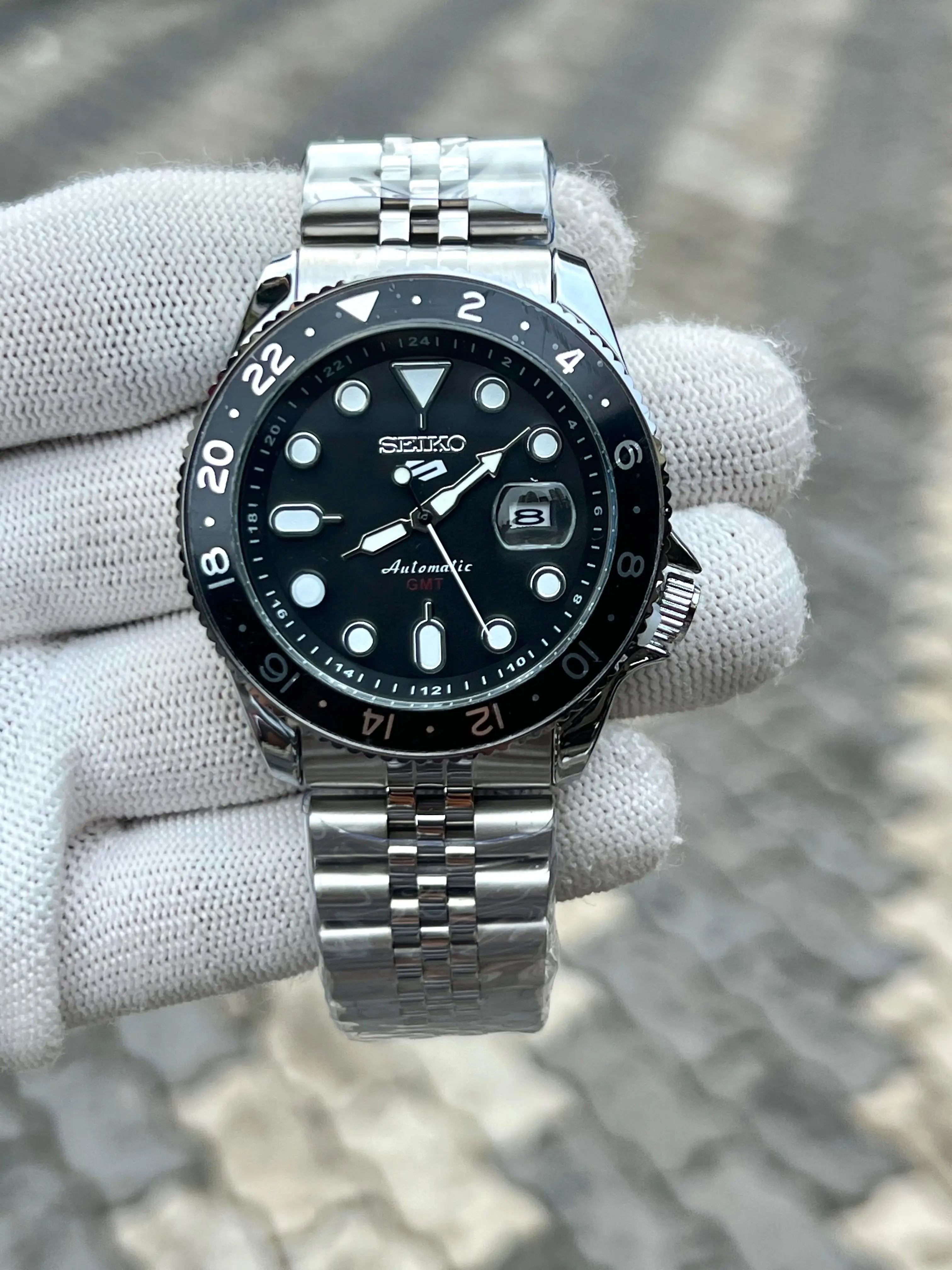 Seiko 5 Sports GMT Quartz Swift Movement Back Open Main image