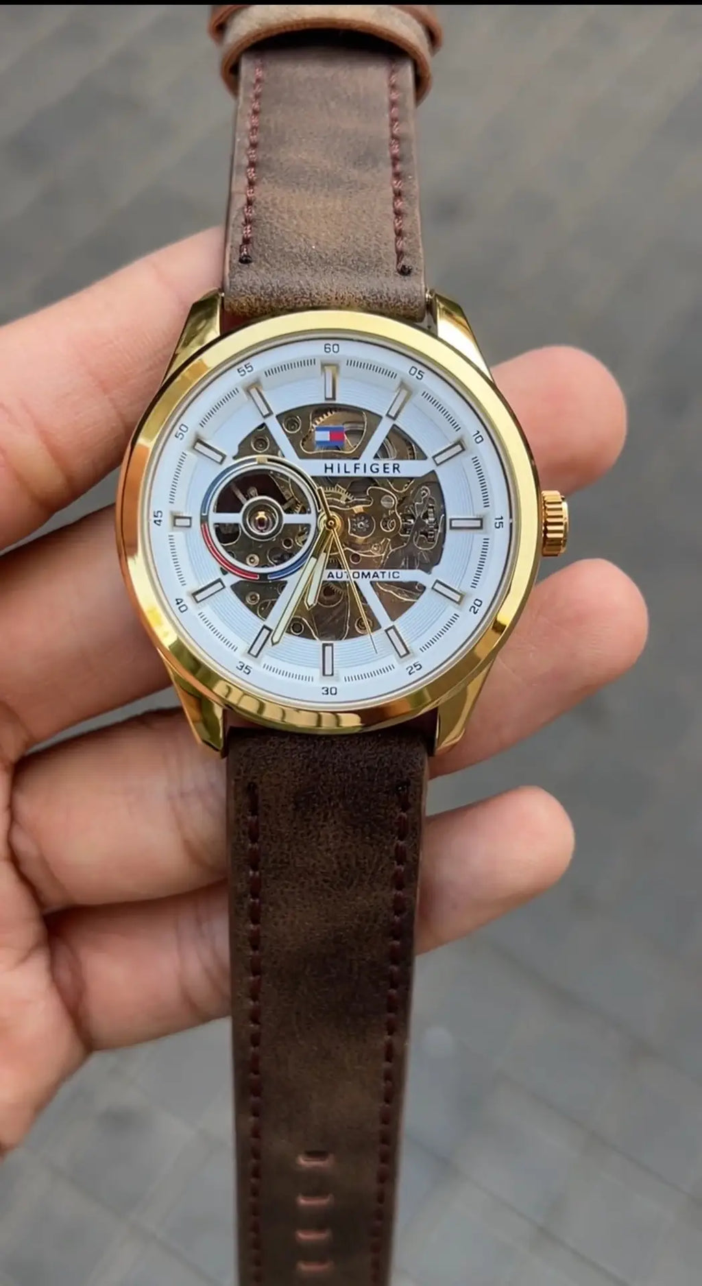 Tommy Hilfige r Automatic