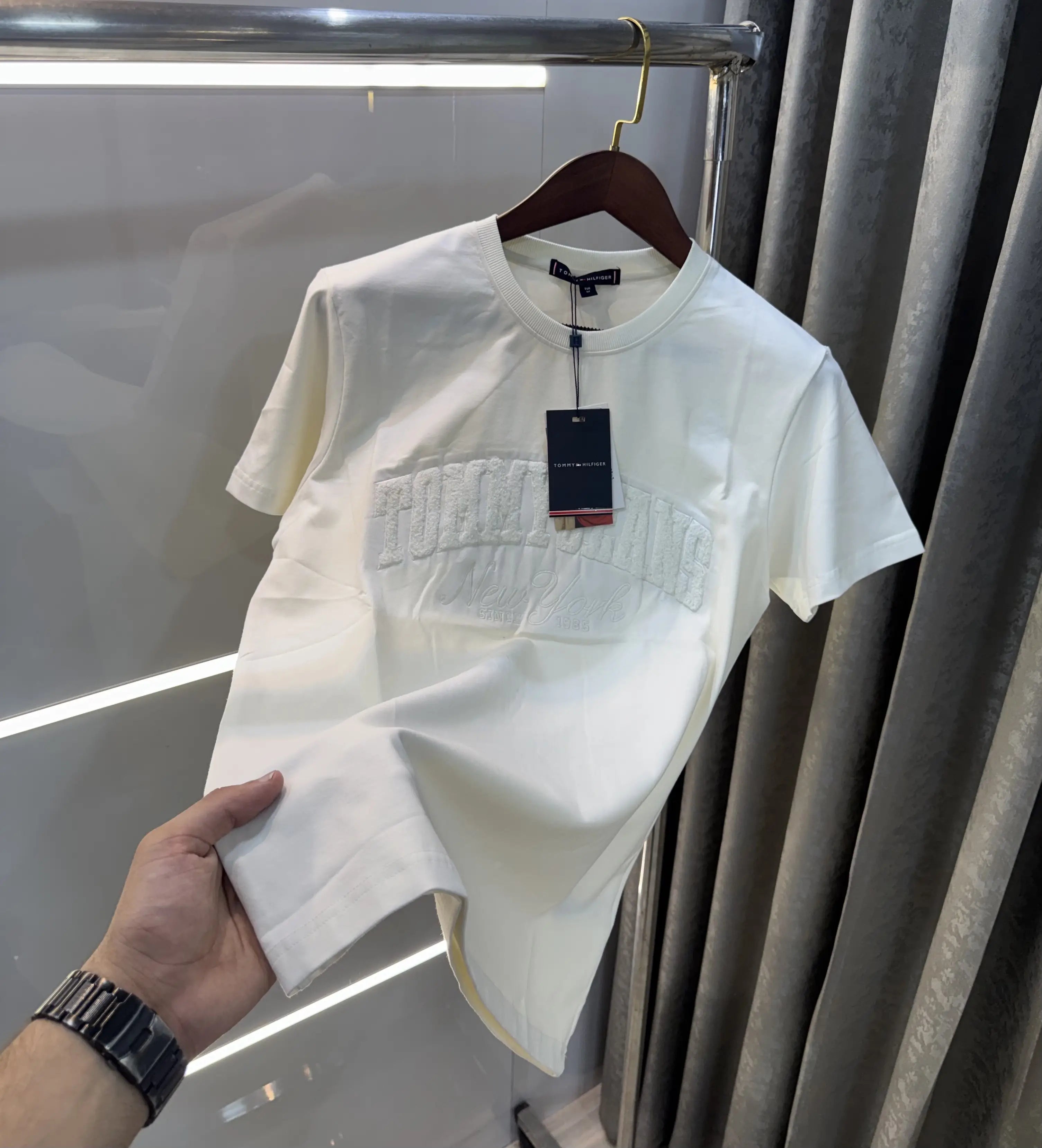 Tommy Hilfige r White Embroidery Logo Premium T-Shirt Secondary image