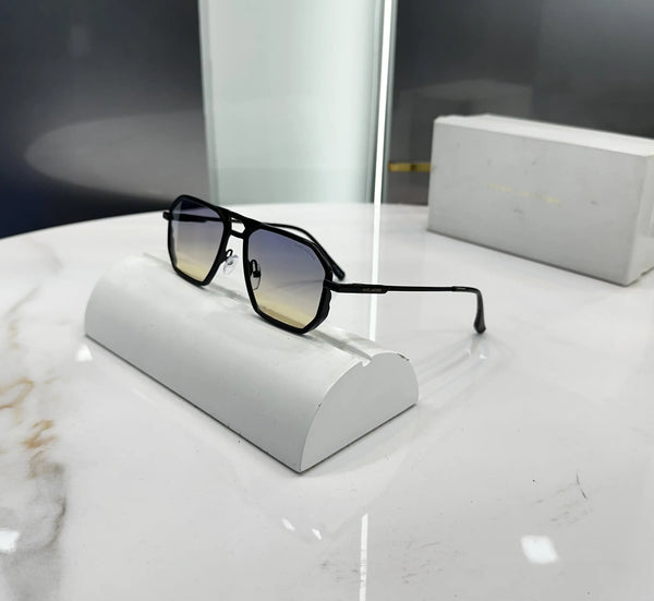 Marc Jacobs Black Multi Premium Shades 545