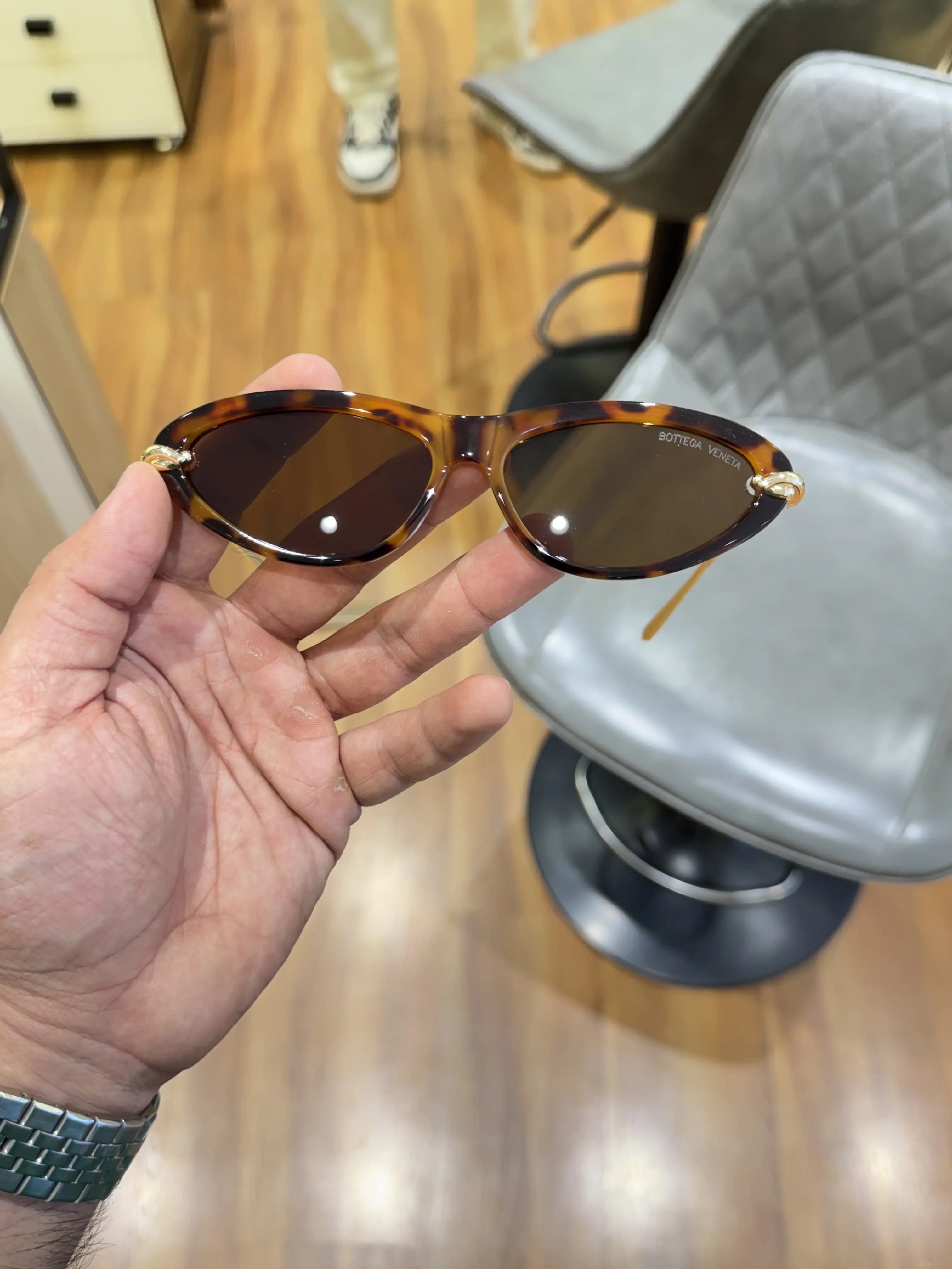 bottega_veneta_9151_gold_tiger_brown Main image