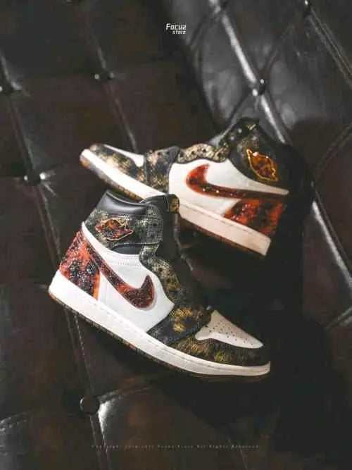 JORDAN Retro 1 High Year Of Snake Main image