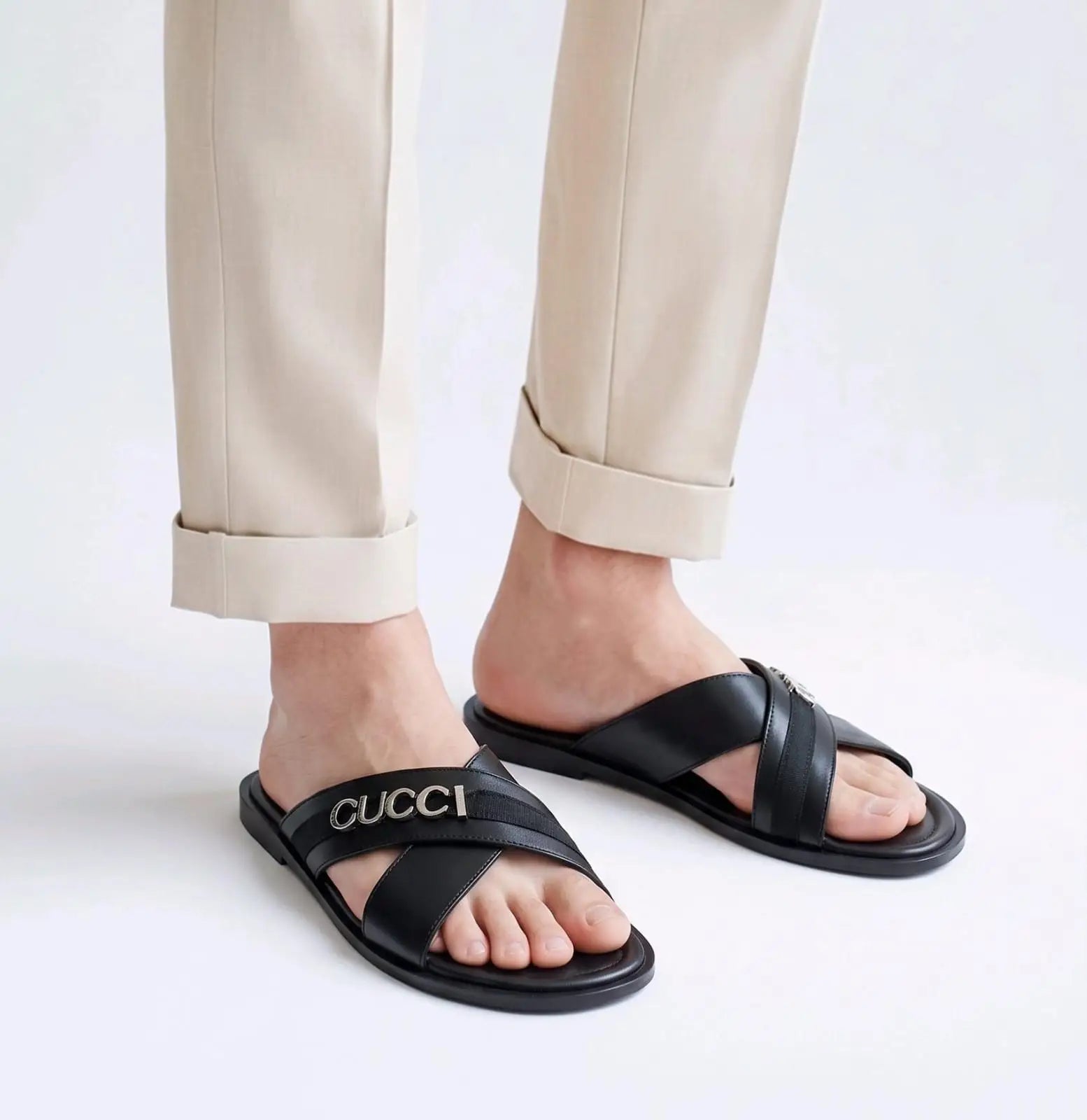 Gucci_Cross Metal Logo Premium Slids Main image