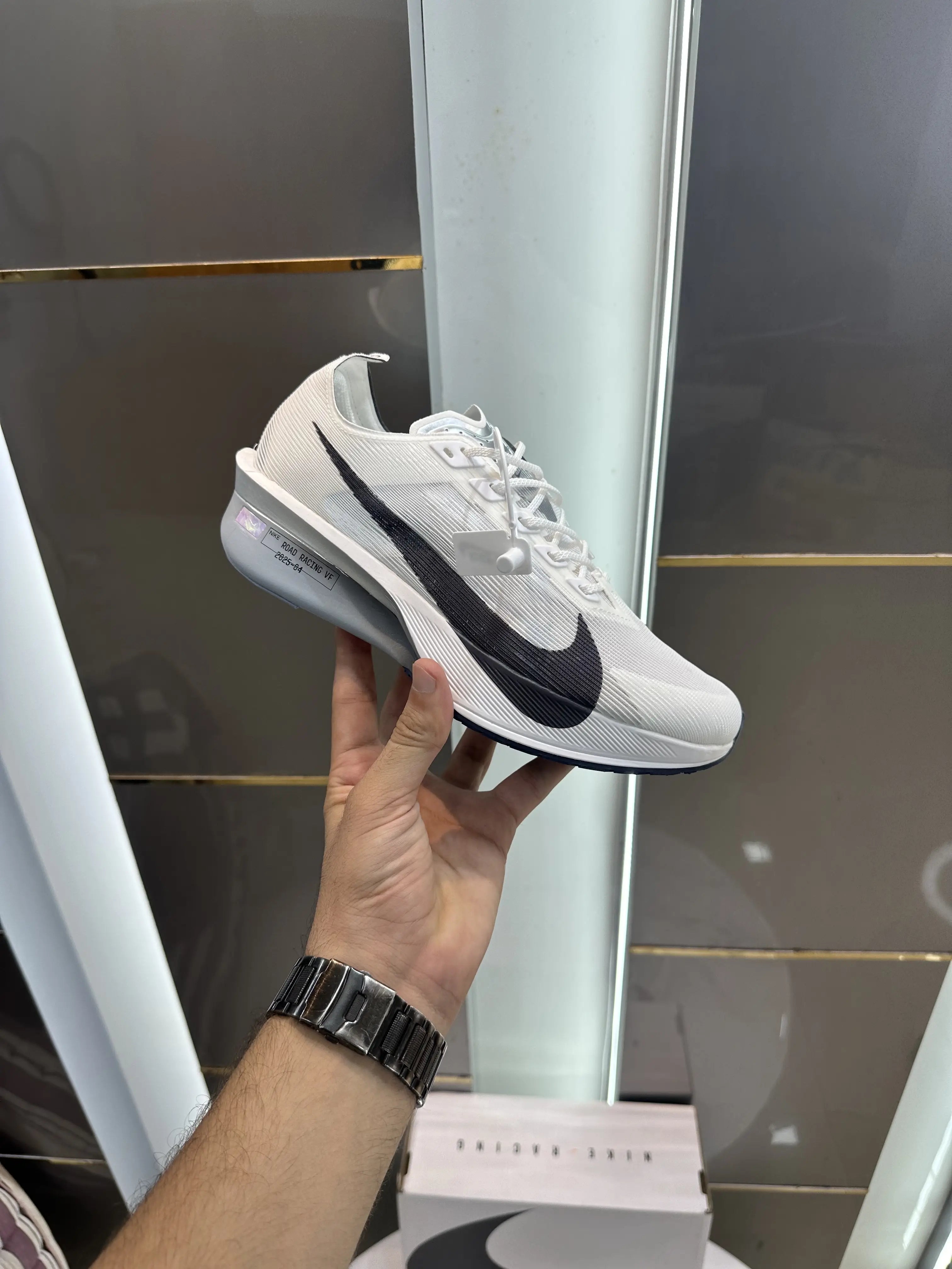 Nike_Vaporfly 4 Road Racing White Black Shoes Secondary image