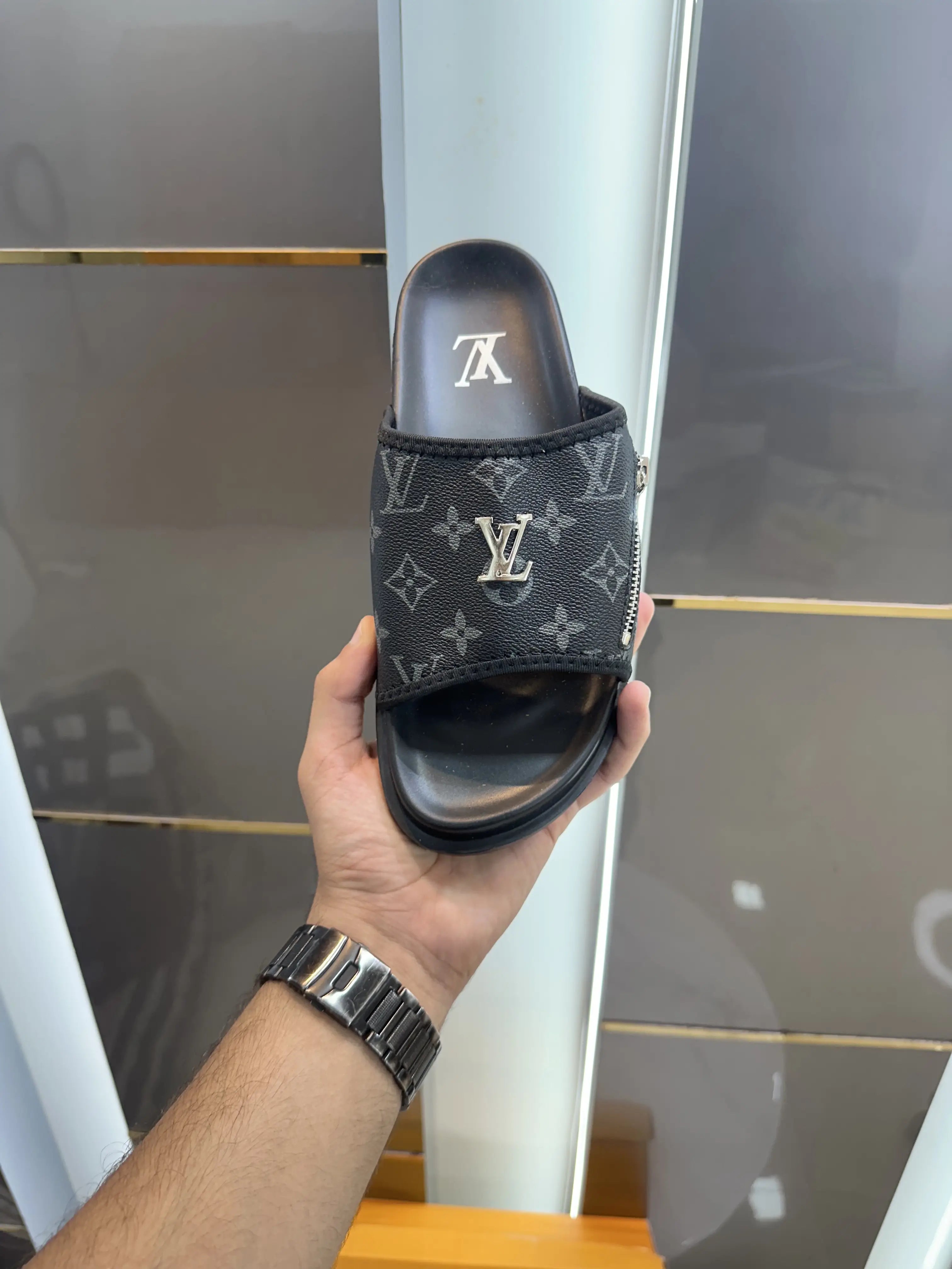 Louis_Vuitton Black Monogram Leather Slide Secondary image