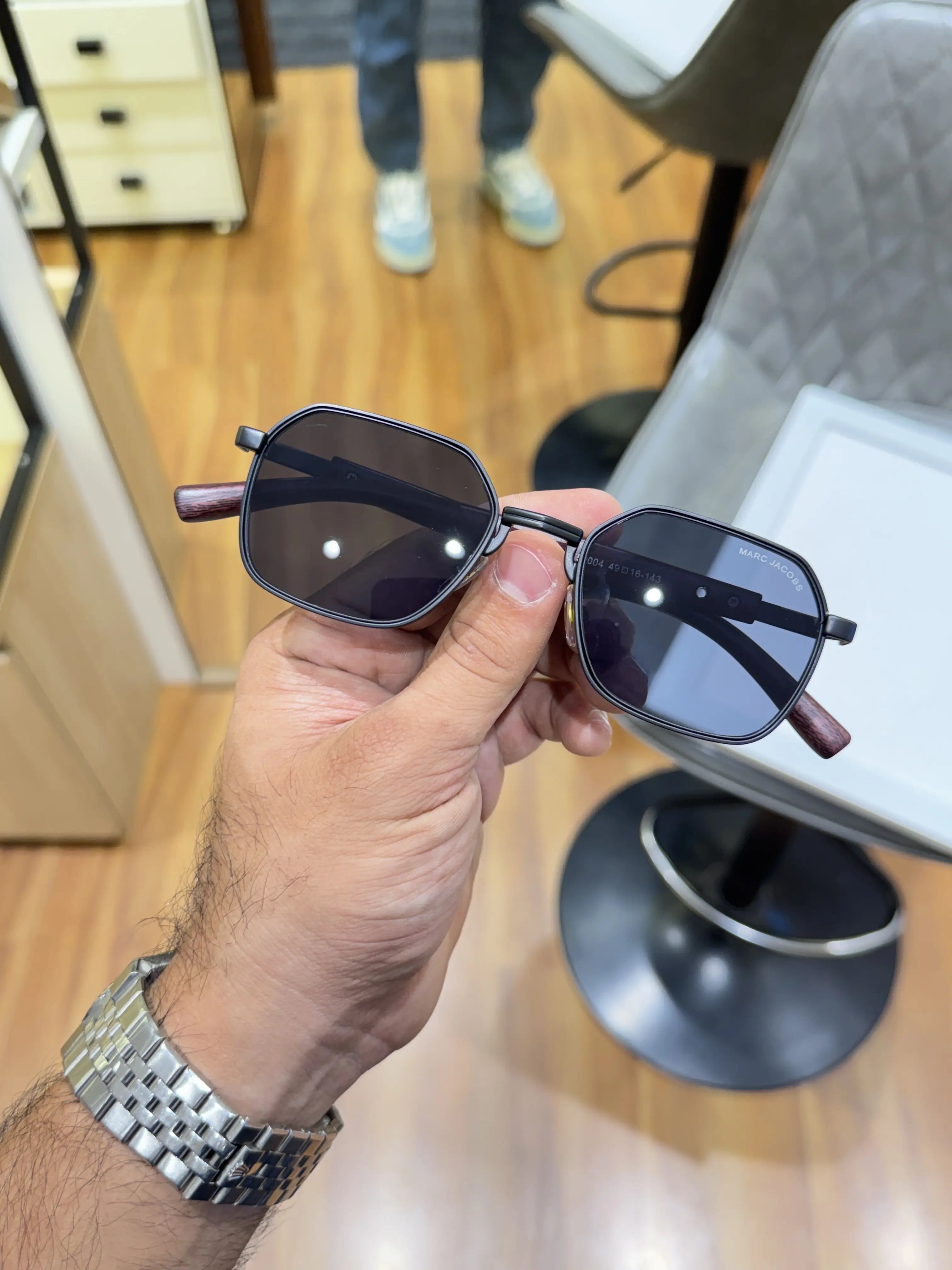 Marc_jacobs_59004_brown_black