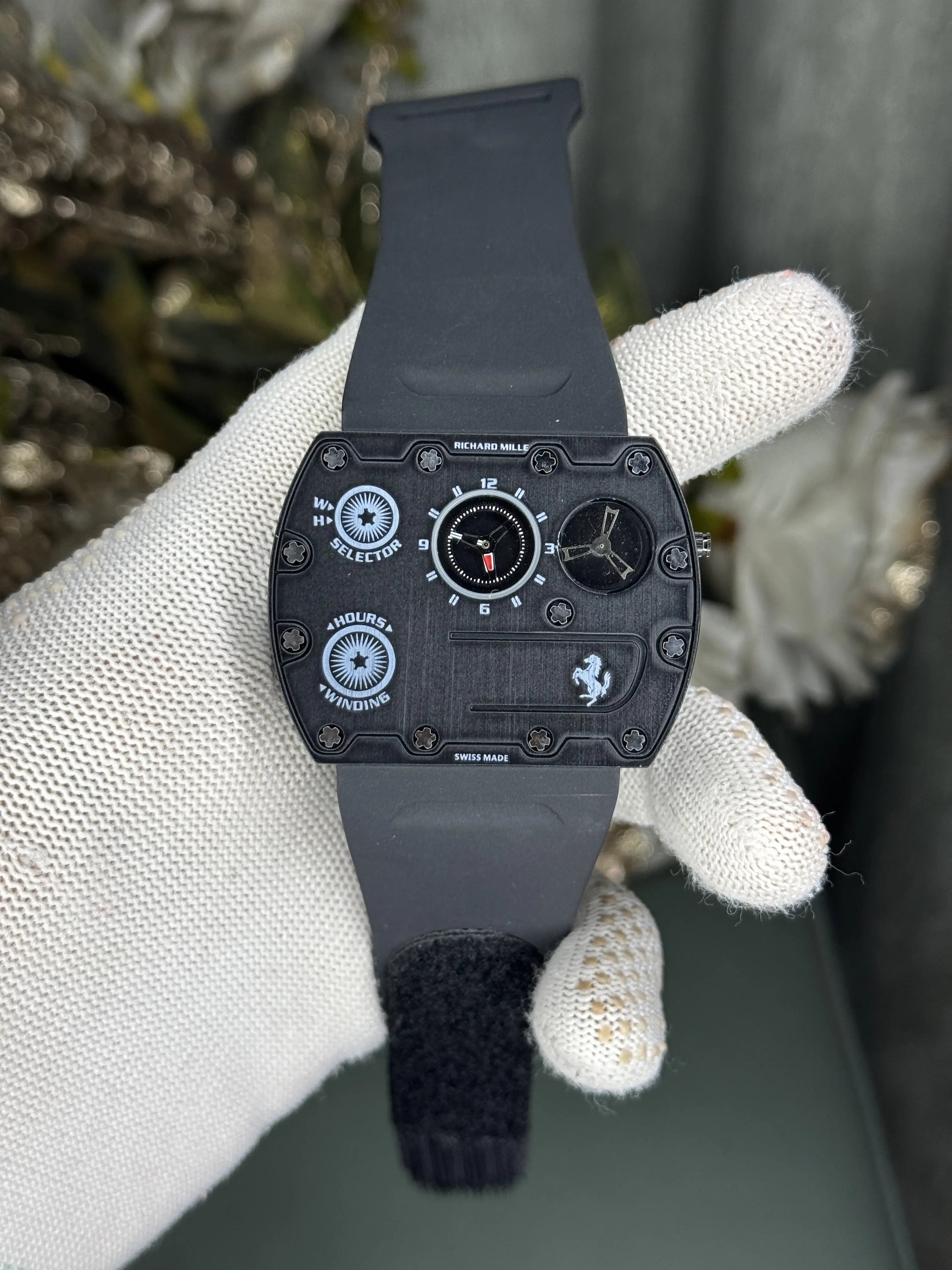 Richard Mill e Ferrar i All Black Premium Watch Main image