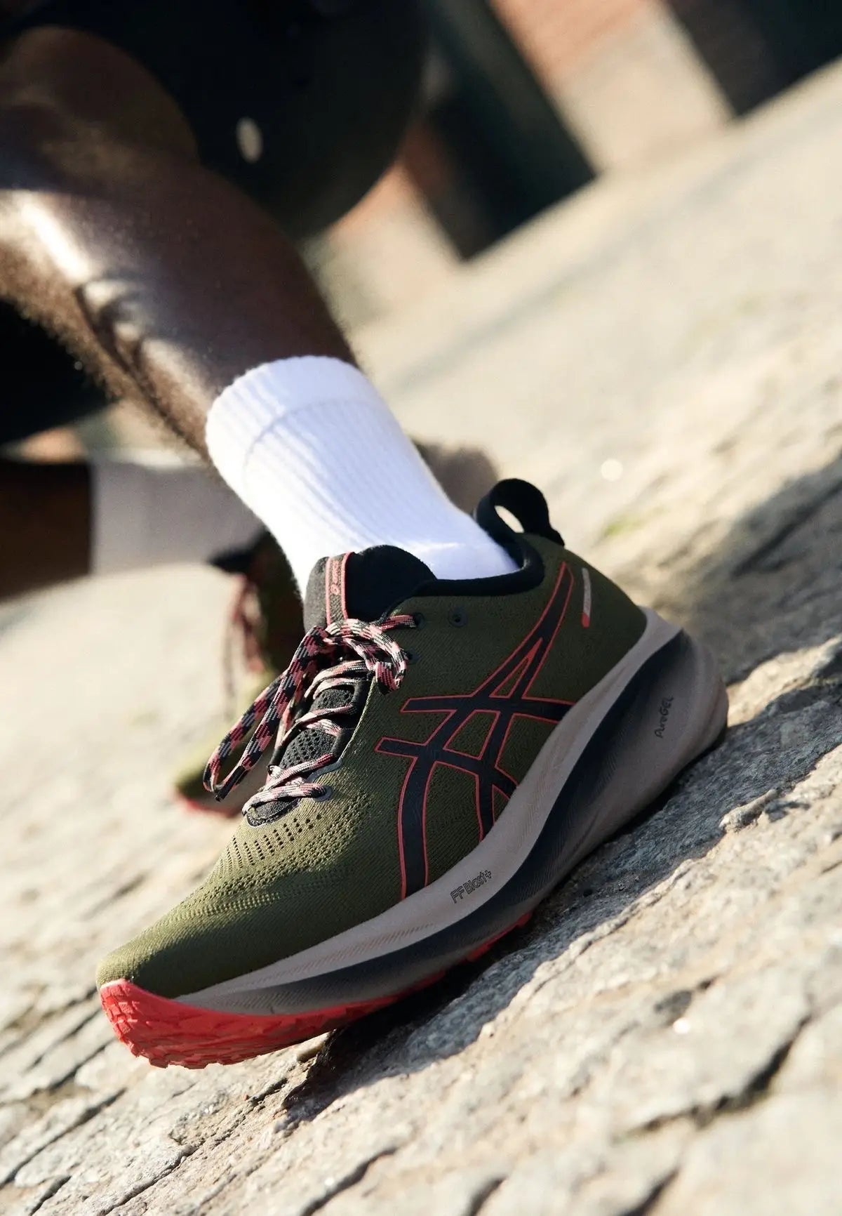 Asics_Gel Nimbus 26 TR Performance Olive Green