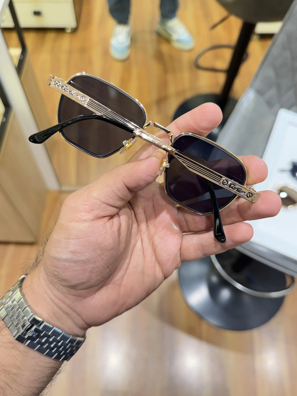 Cartier_00651_gold_black