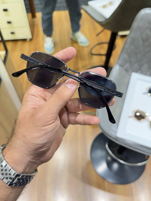 Cartier_00651_full_black