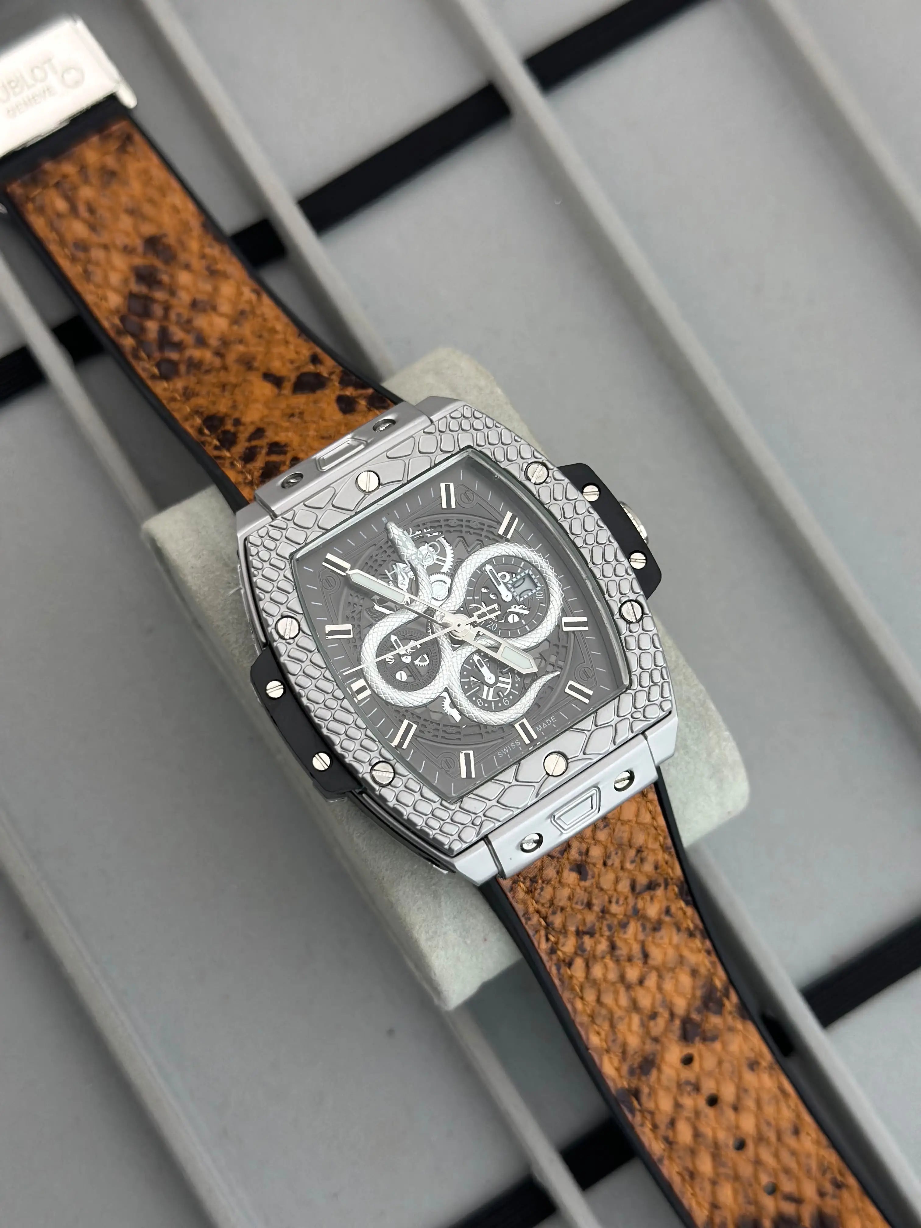HUBLOT BIG BANG COBRA Main image