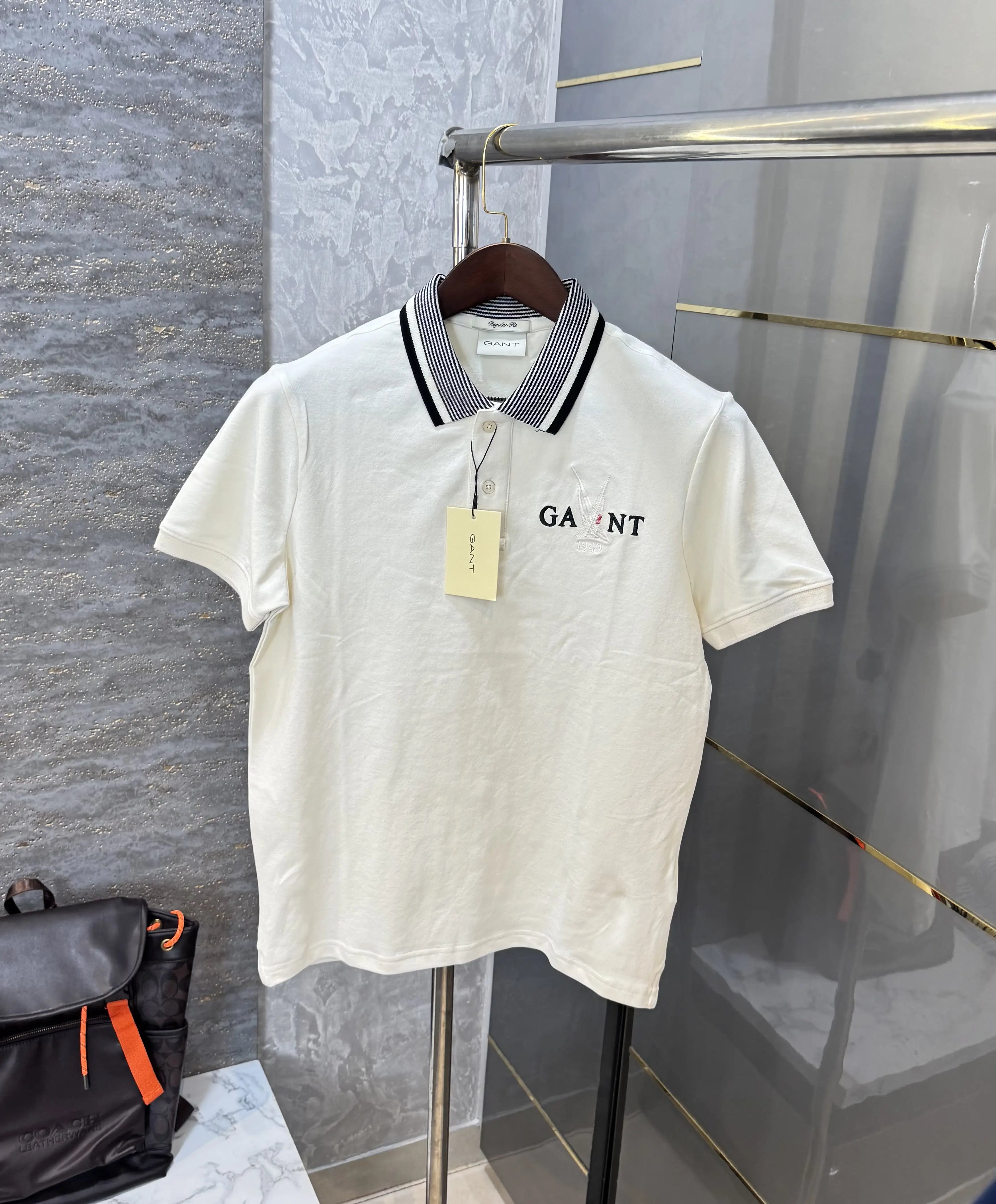 Gant Cream Logo Work Premium Polo T-shirt Secondary image