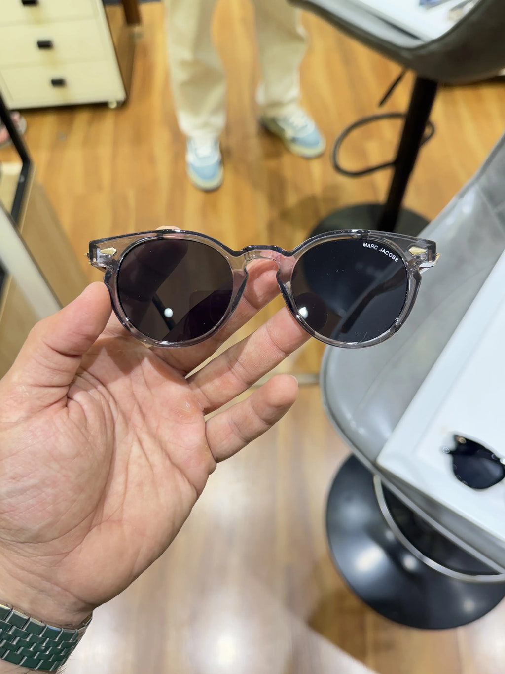 Marc_jacobs_1161_grey_tiger_black