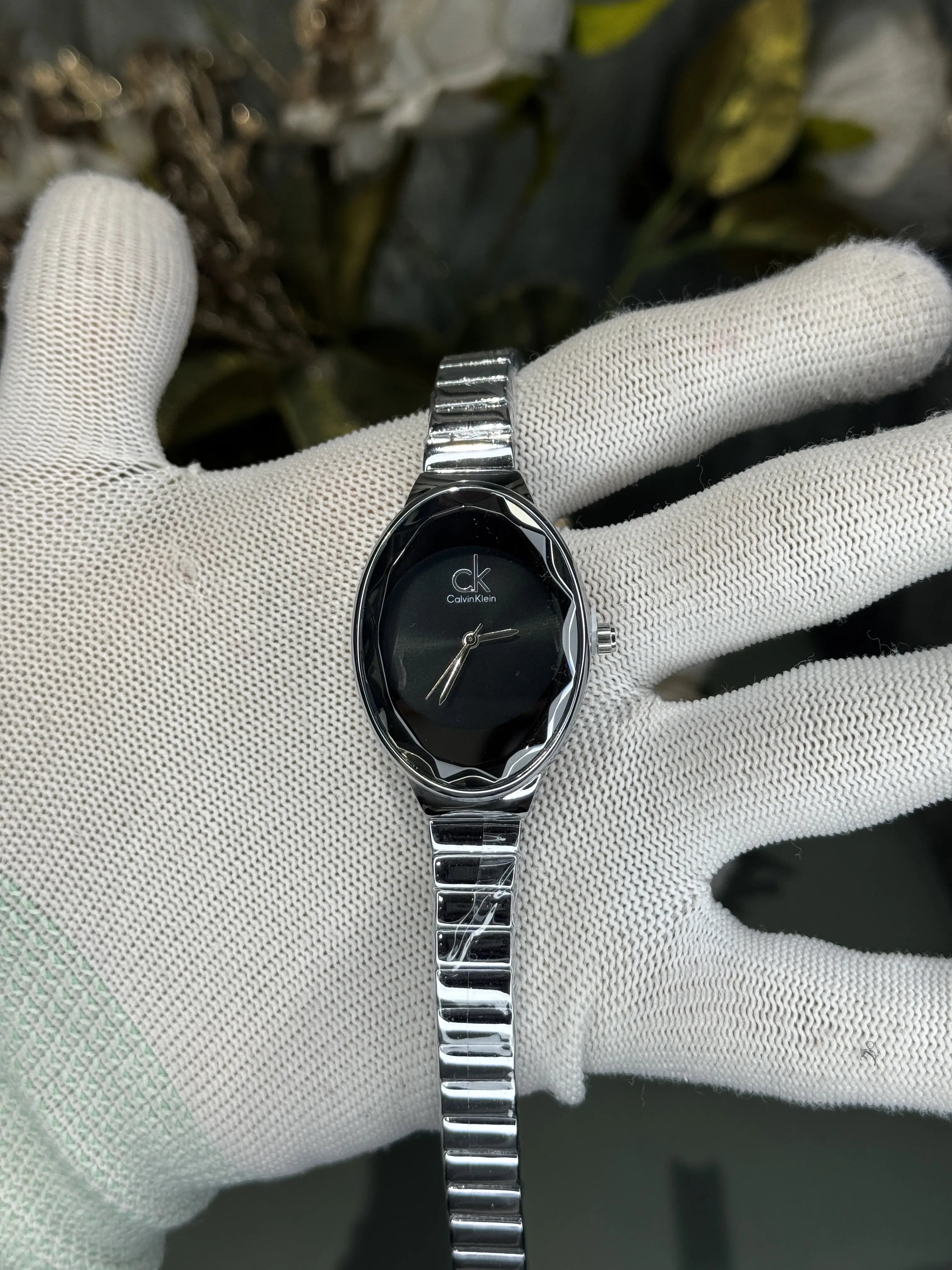 Calvin Klei n Oval Silver Black Premium Watch