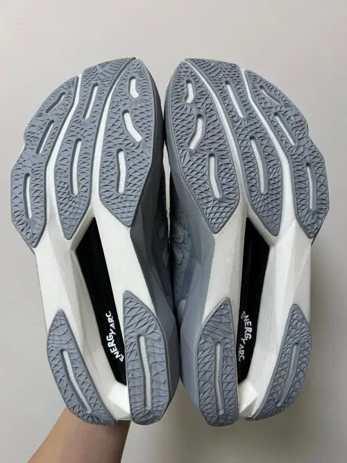 New Balanc e FuelCell Supercomp Elite V4 District Vision