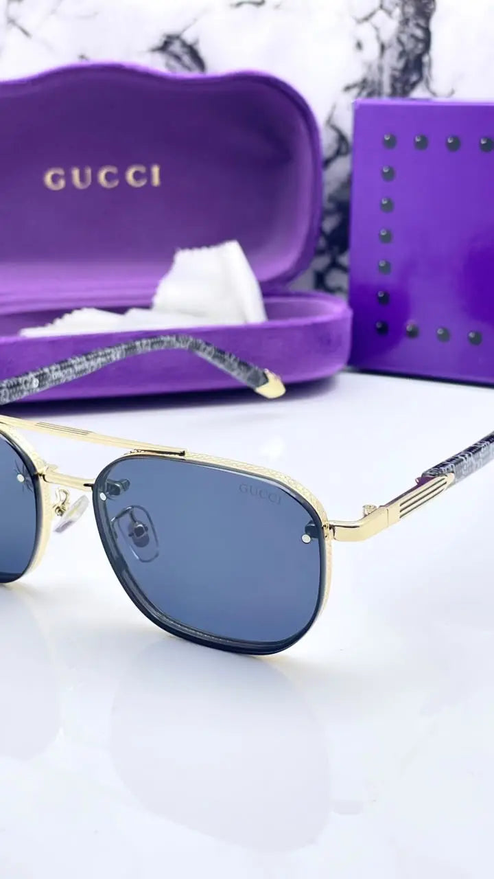 Gucci 213 gold black Secondary image