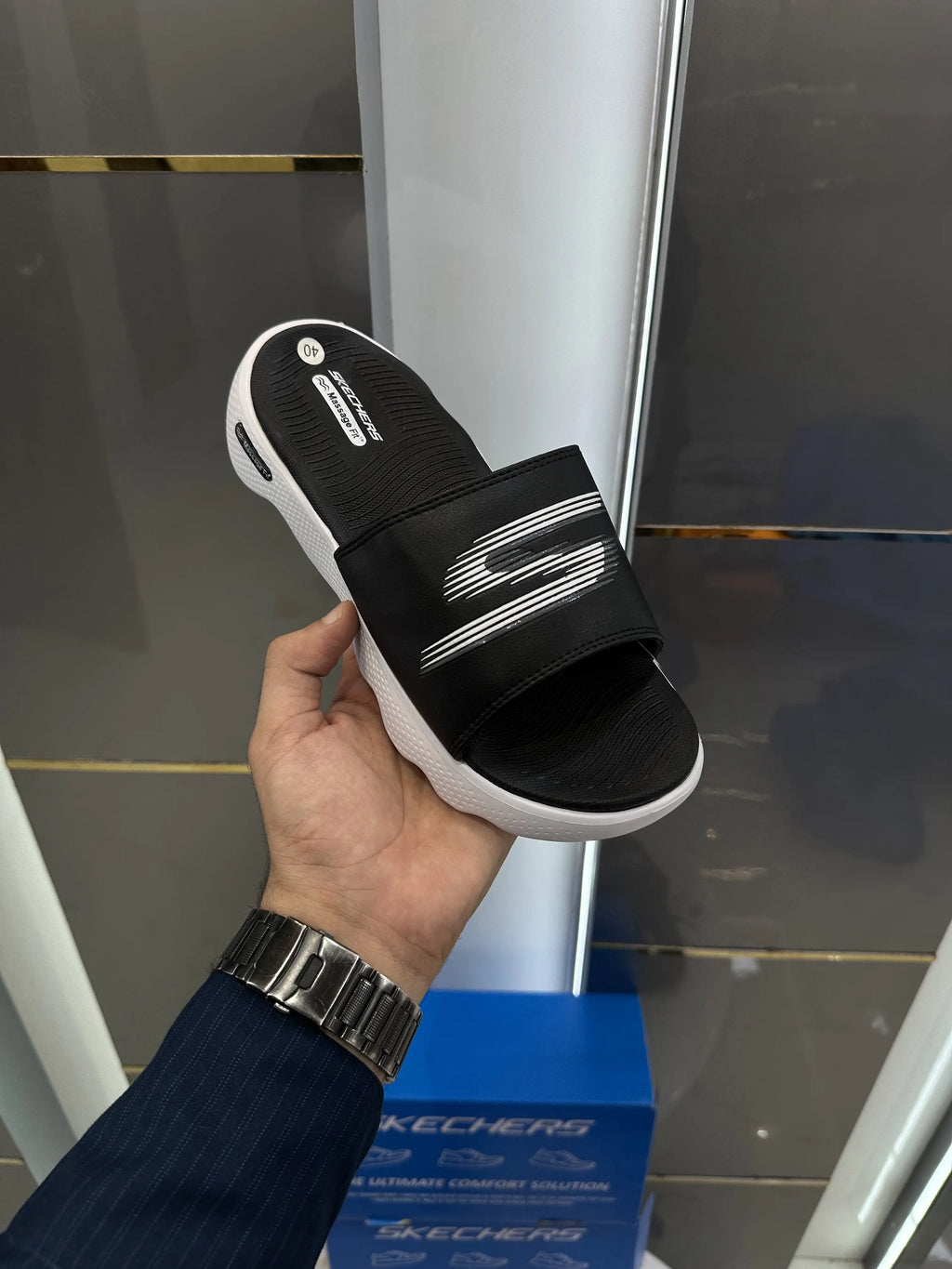 Skechers_Massage Fit Black White Premium Slide With Box