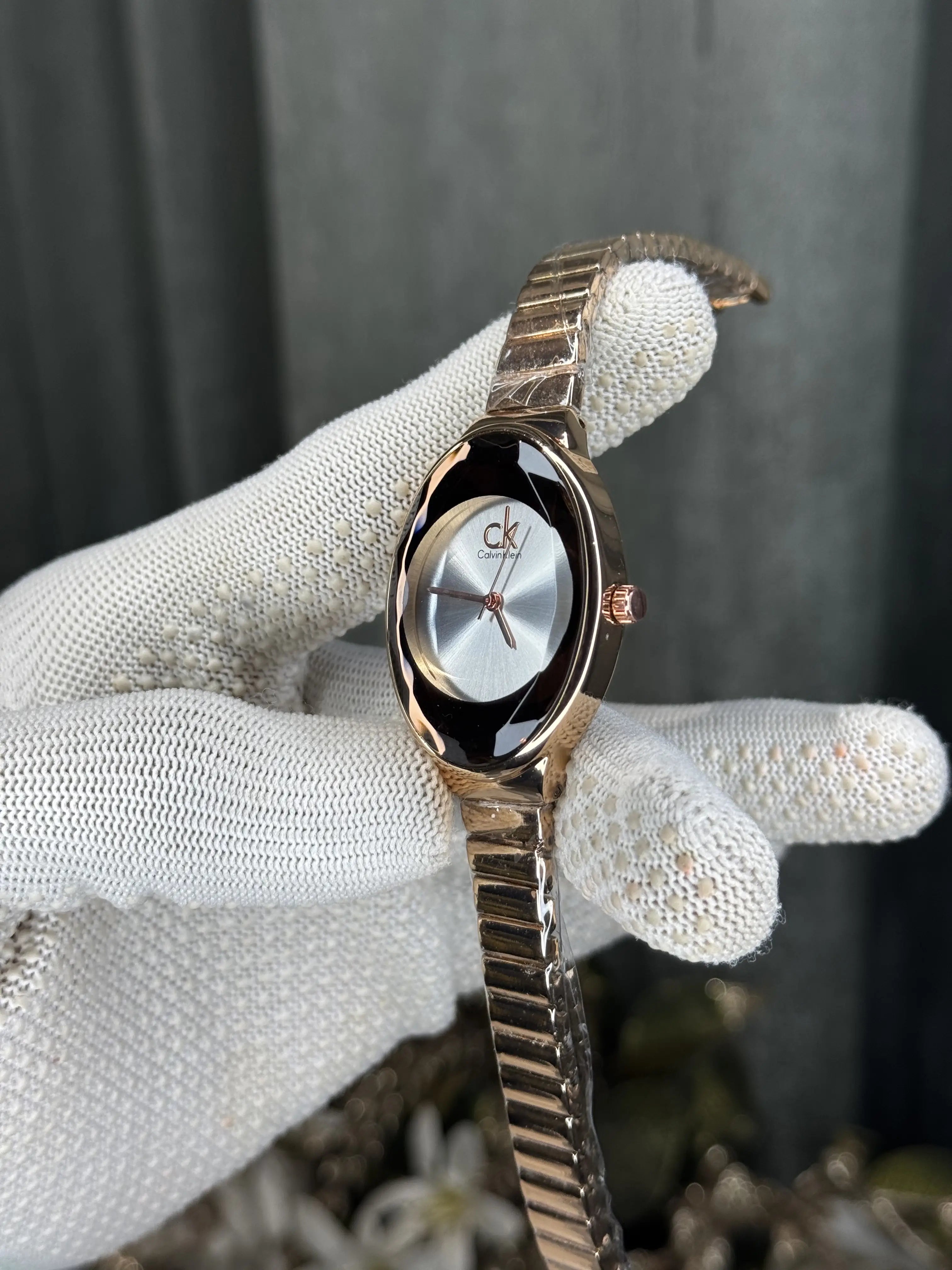 Calvin Klei n Oval Copper White Premium Watch Main image