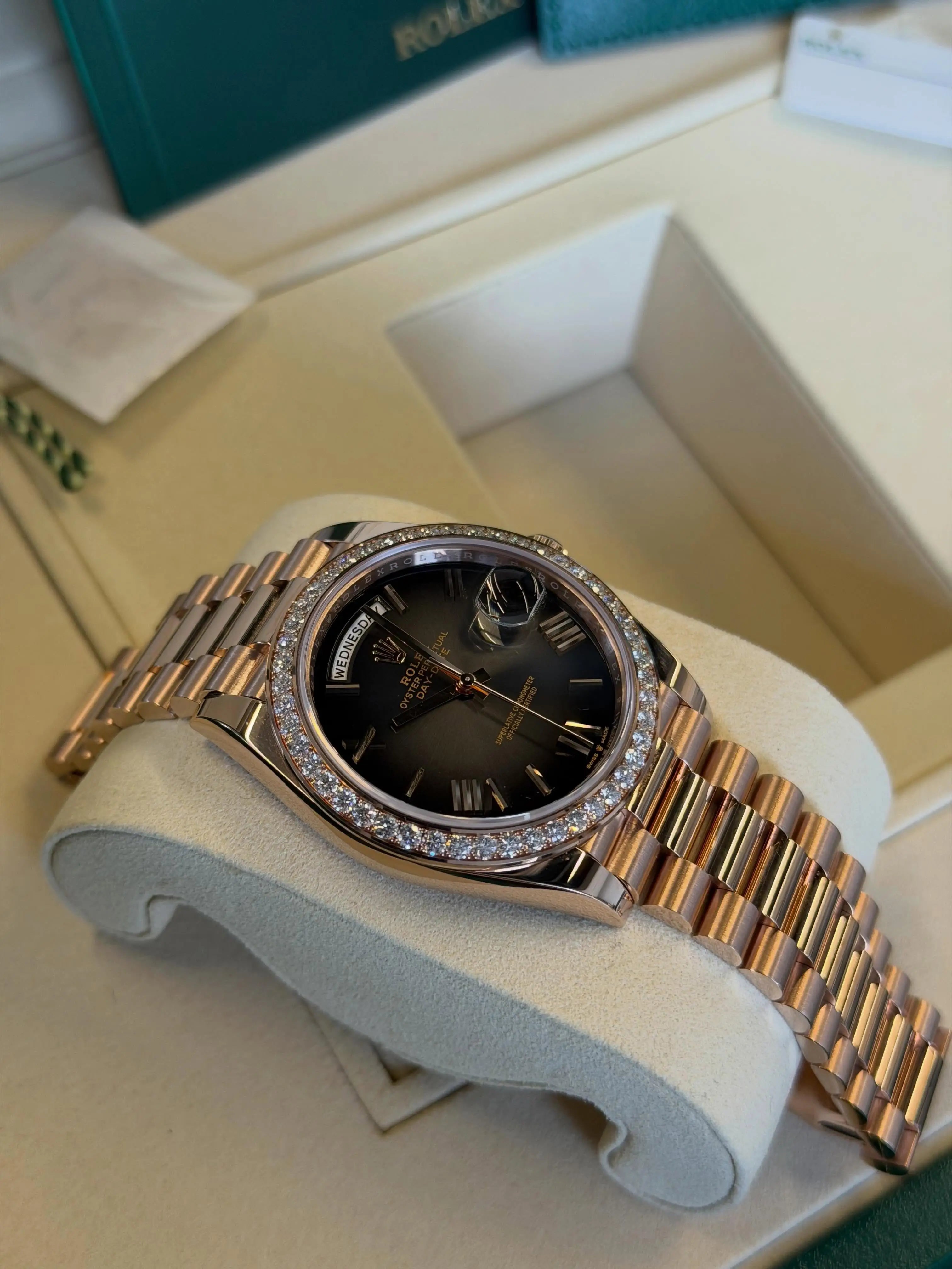 Rolex Day Date Diamond Rosegold Black Secondary image