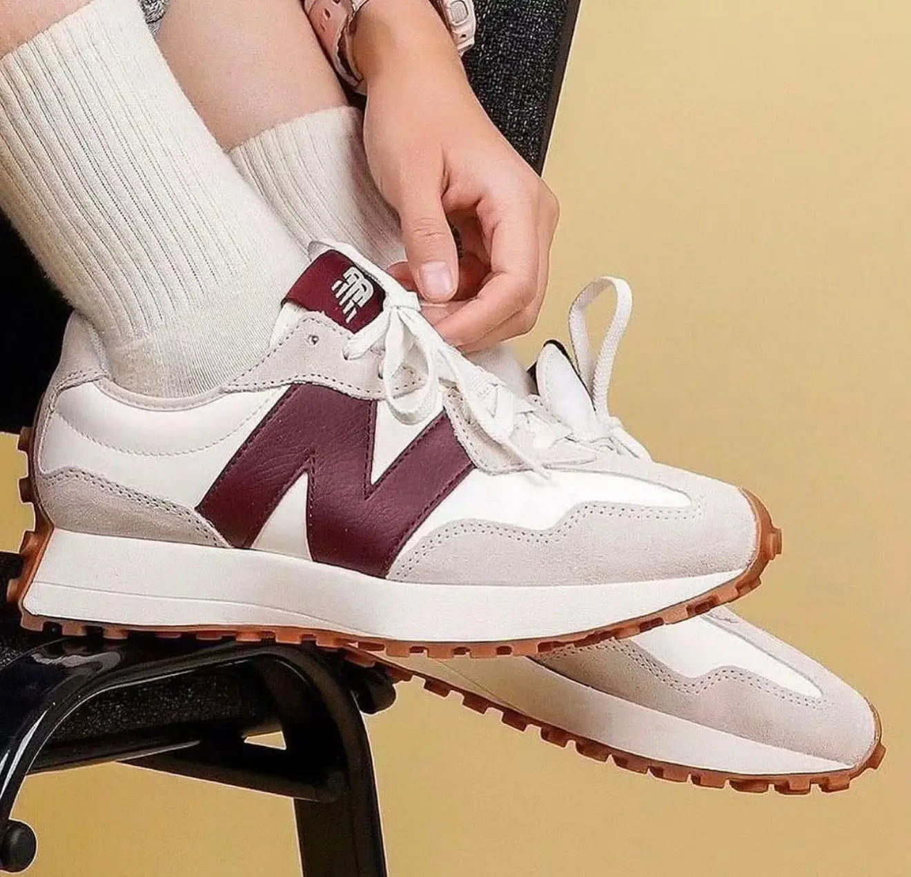 New balanc 327 moonbeam burgundy Fix (084 Secondary image