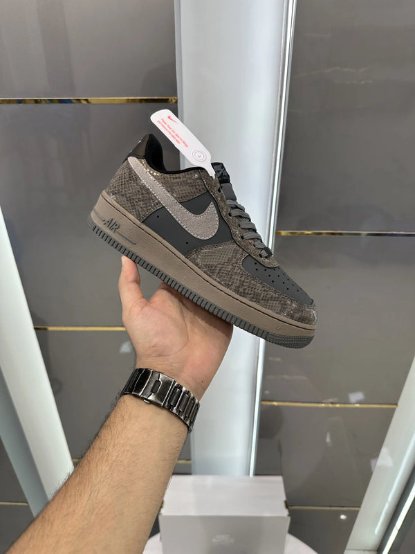 Nike_Airforce 1 07 LV8 Snakeskin Off Noir