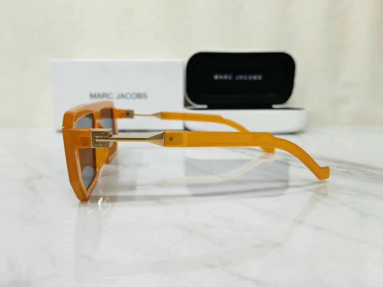 MARC JACOB ORANGE 