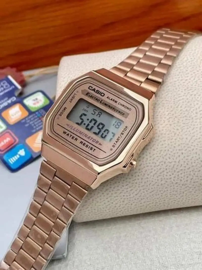 Casio Illuminator Rosegold