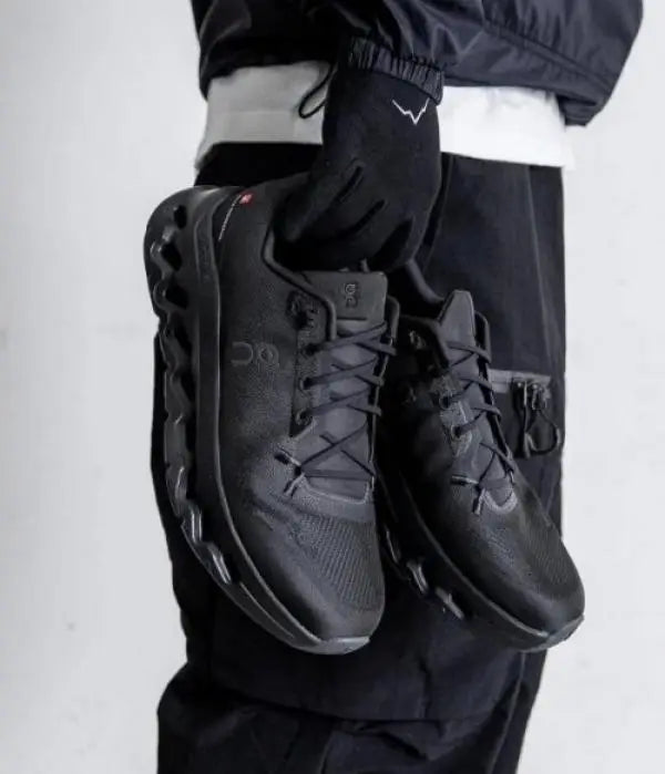 On Clou_d Tilt Eclipse Black