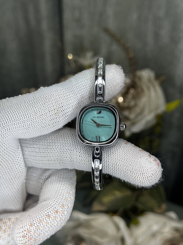 Swarovsk i Silver Blue Diamond Premium Ladies Watch