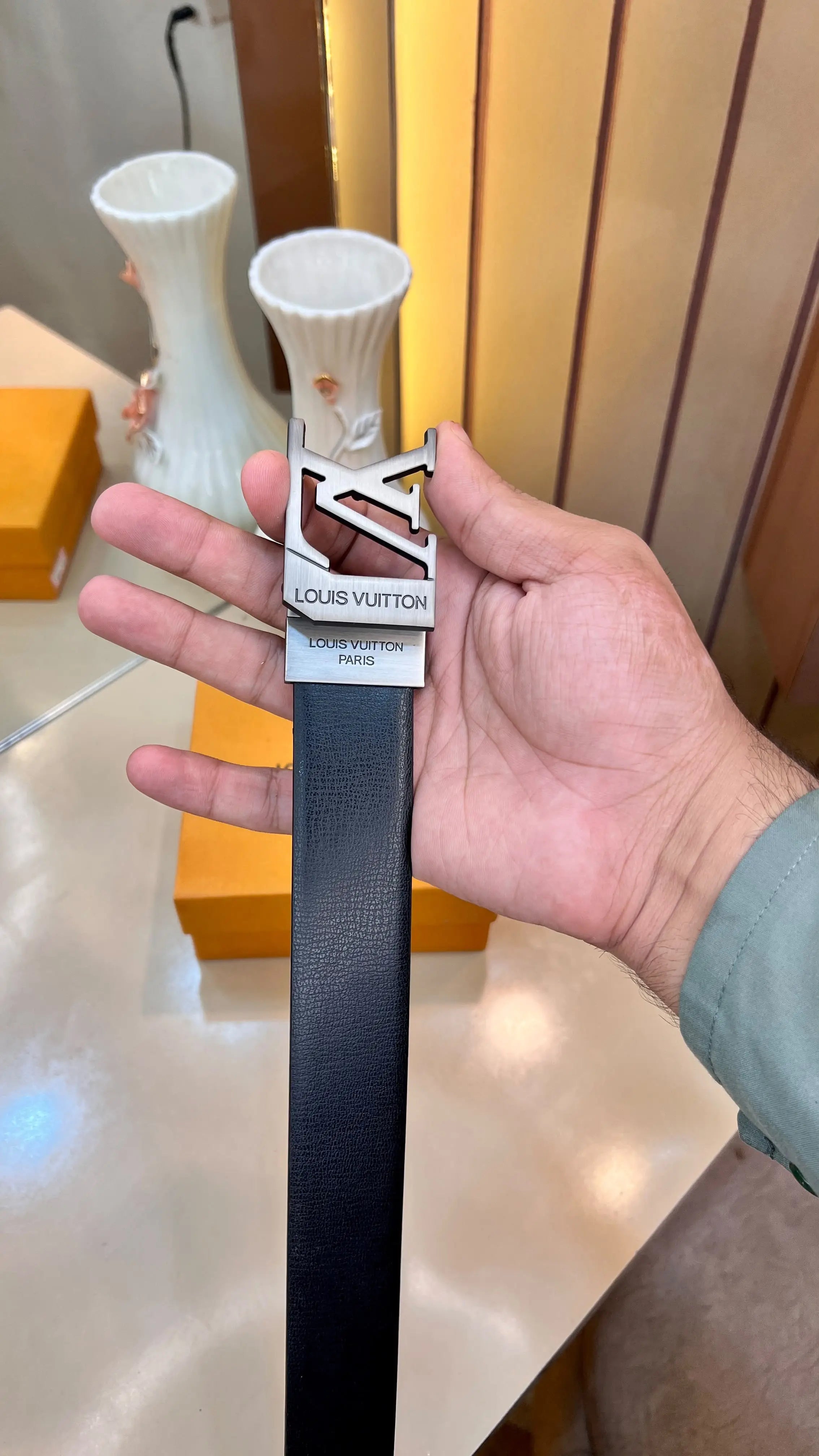 LV LOUIS VUITTON PREMIUM QUALITY IMP REVERSEABLE BELT WITH OG BOX 